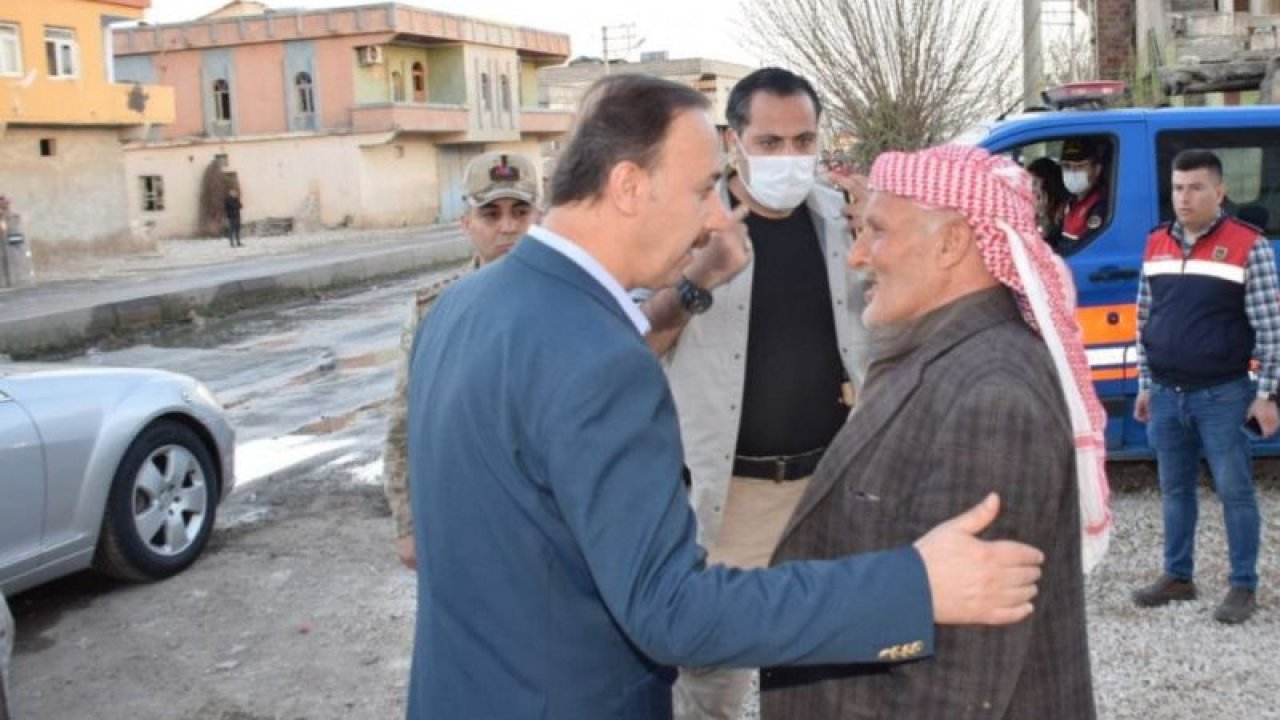 Şanlıurfa'da Kocaman Adamlar, Çocuklar Gibi Fırın Sırasında Kavga Etti! Urfa Valisi iki aile arasında taşlı sopalı fırın kavgasını ayırdı:  SONUÇ: 14 yaralı