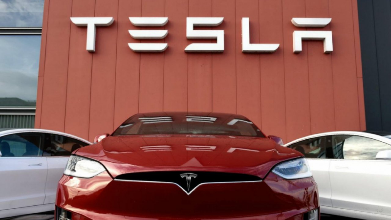 Tesla'dan ilk çeyrekte rekor teslimat