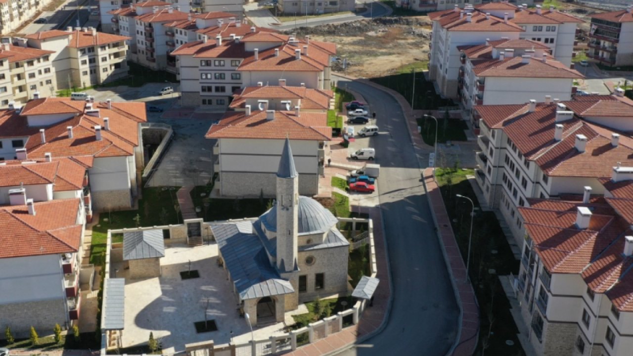 Gaziantep'te konut satışları arttı! Müteahhitler Krizden Dert Yanarken Gaziantep'te Konut Satışları Patladı! Mart ayı konut satışı istatistikleri açıklandı! Ekonomik krize rağmen konut satışları arttı...