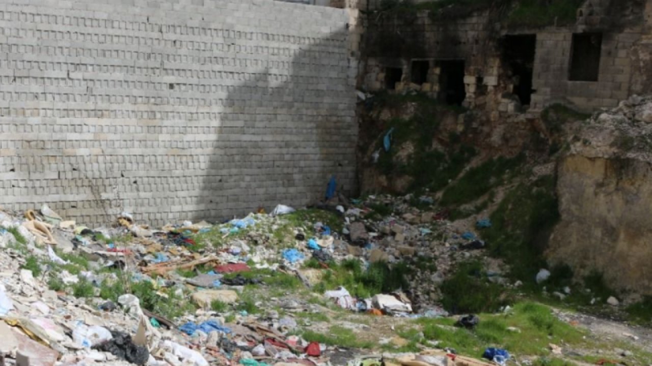 Gaziantep'te Dev Çukur Tehlike Saçıyor...