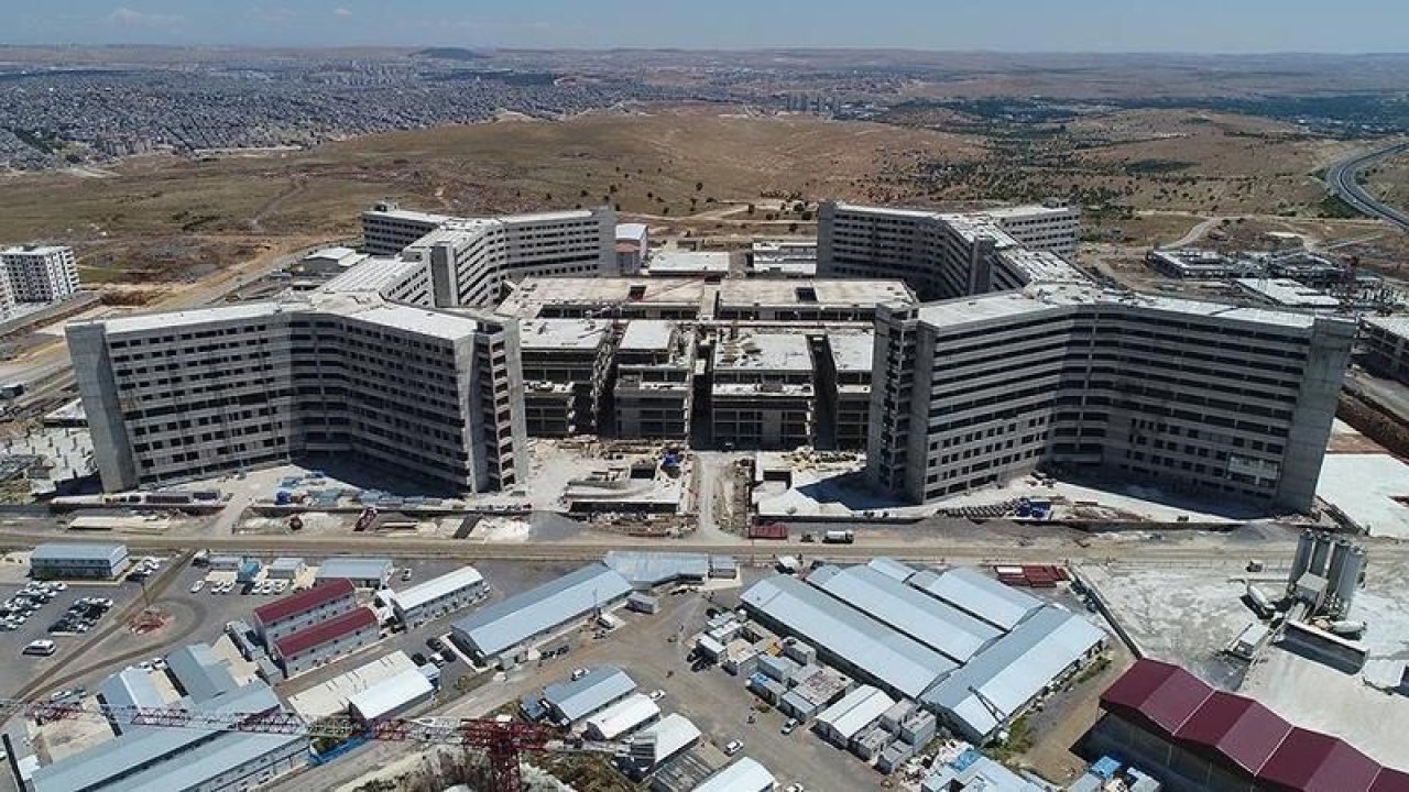 'GAZİANTEP ŞEHİR HASTANESİ MASALI'...Gaziantep şehir hastanesi 4 sağlık bakanı eskitti!