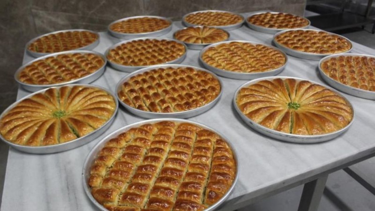 Baklavanın iç fıstığı 450 TL oldu  Bu gidişle Antep Baklavası 300 TL olacak