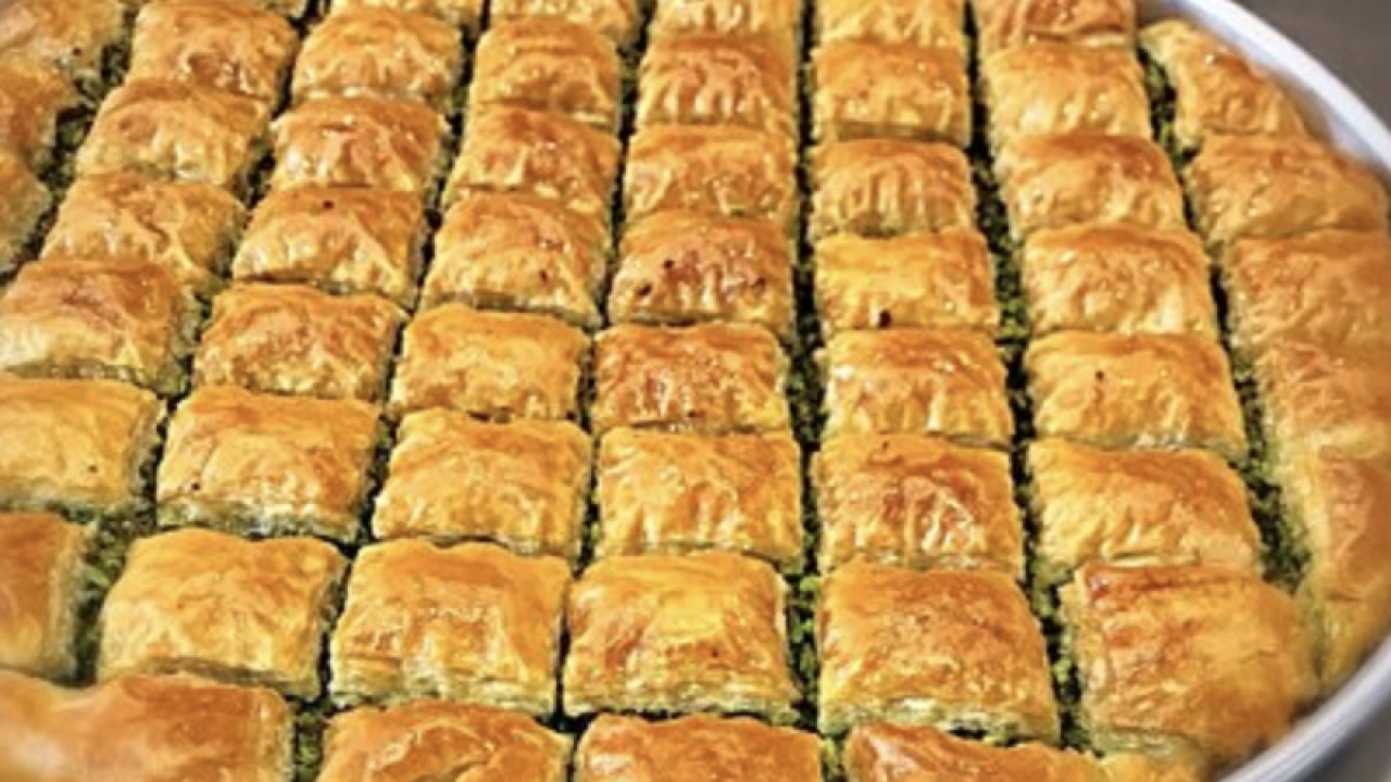 Gaziantep baklavası üreticileri artan fıstık fiyatlarına çözüm buldu! Antep baklavası artık ''Fıstıksız'' olsun