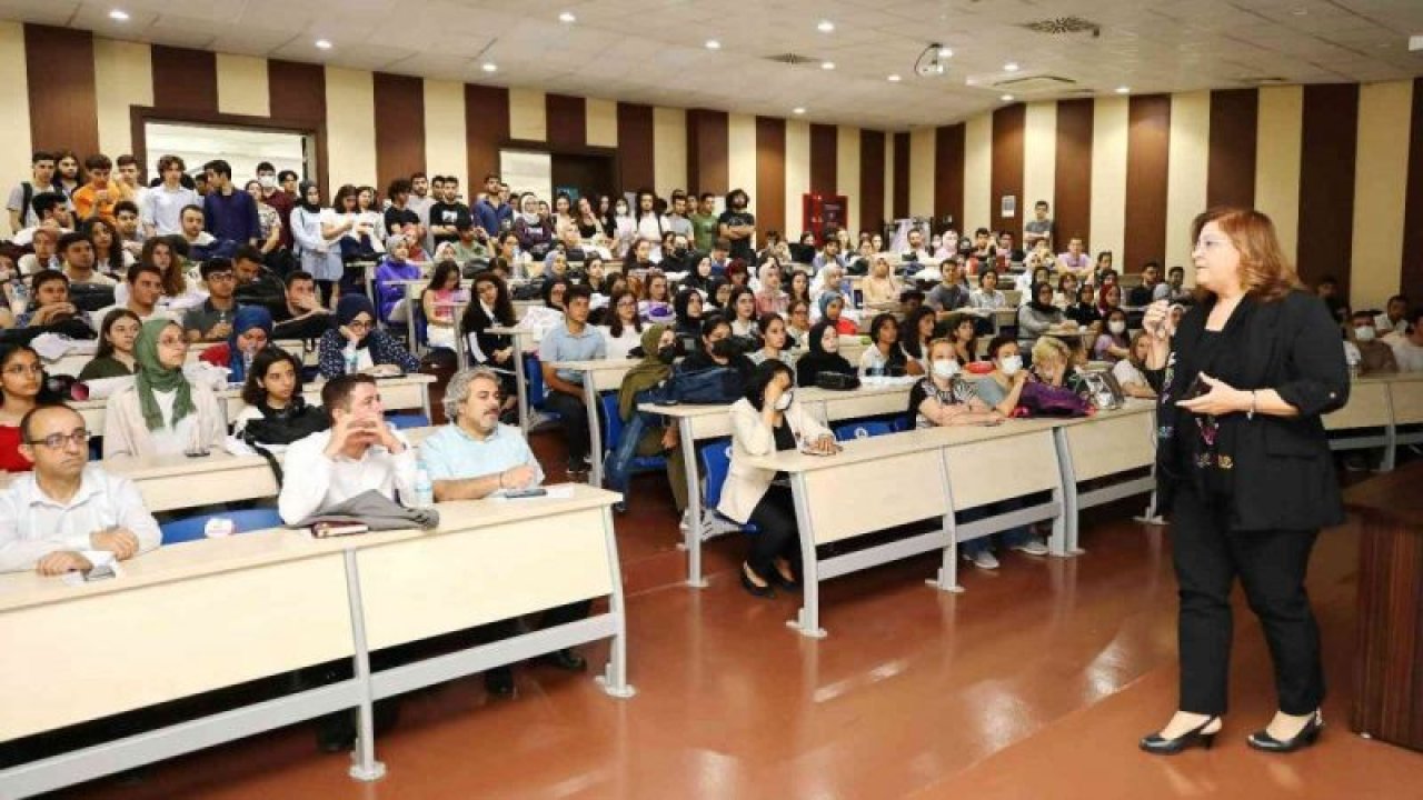 GAÜN Tıp Fakültesi öğrencilerinin bilimsel çalışmaları sergilendi