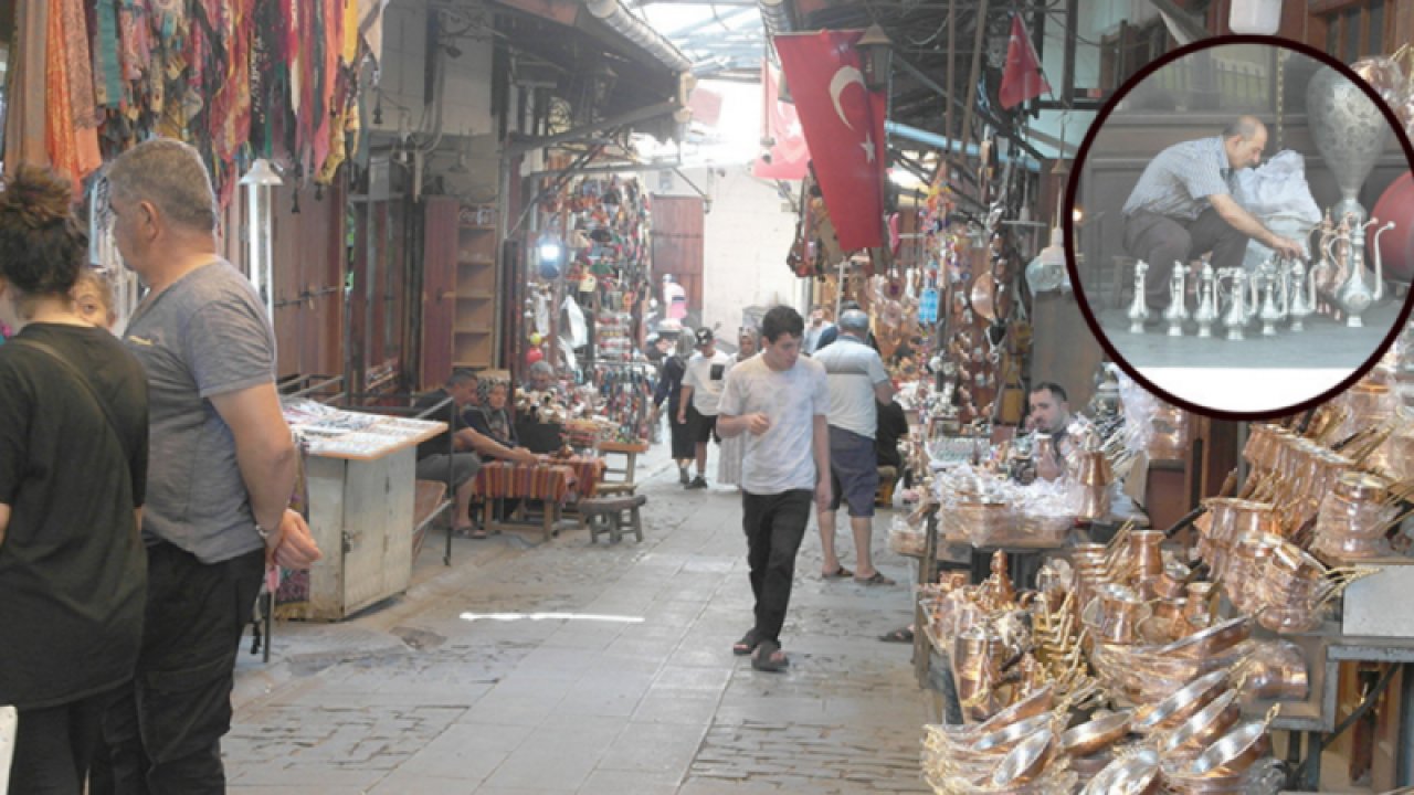 Gaziantep’te kültür turizminde en önemli noktalardan birisi olan Bakırcılar Çarşısı’nda çekiçler keyifli vurmuyor.