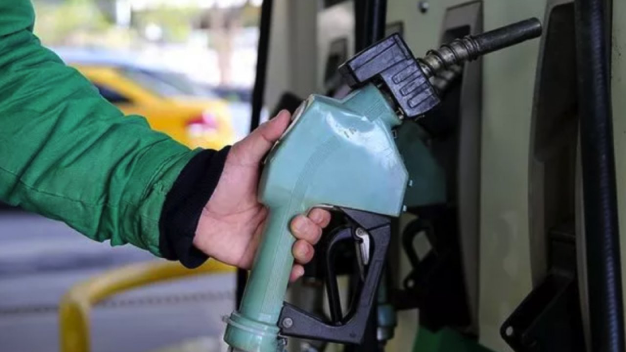 Motorine bir gün arayla ikinci zam! Motorinin litre fiyatı 30 TL'yi geçti! Gaziantep'te 17 Haziran 2022 güncel akaryakıt fiyatları ne kadar oldu...İşte Detaylar