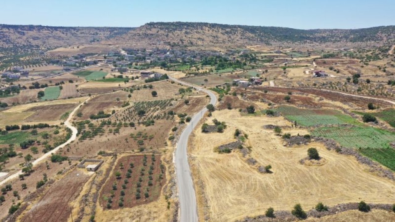 BÜYÜKŞEHİR, KIRSAL MAHALLELERİN ASFALT YENİLEME ÇALIŞMALARINA DEVAM EDİYOR