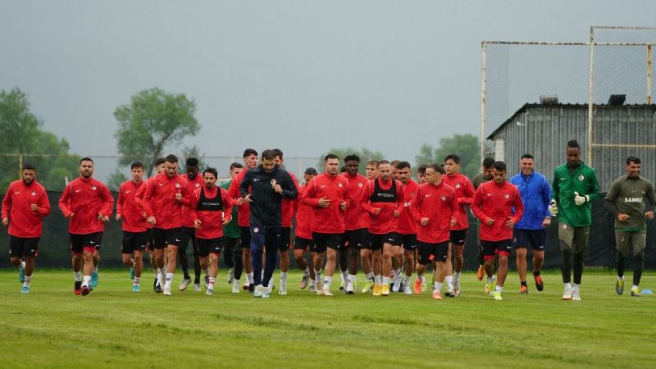 Gaziantep FK'nın Bolu kampı başladı