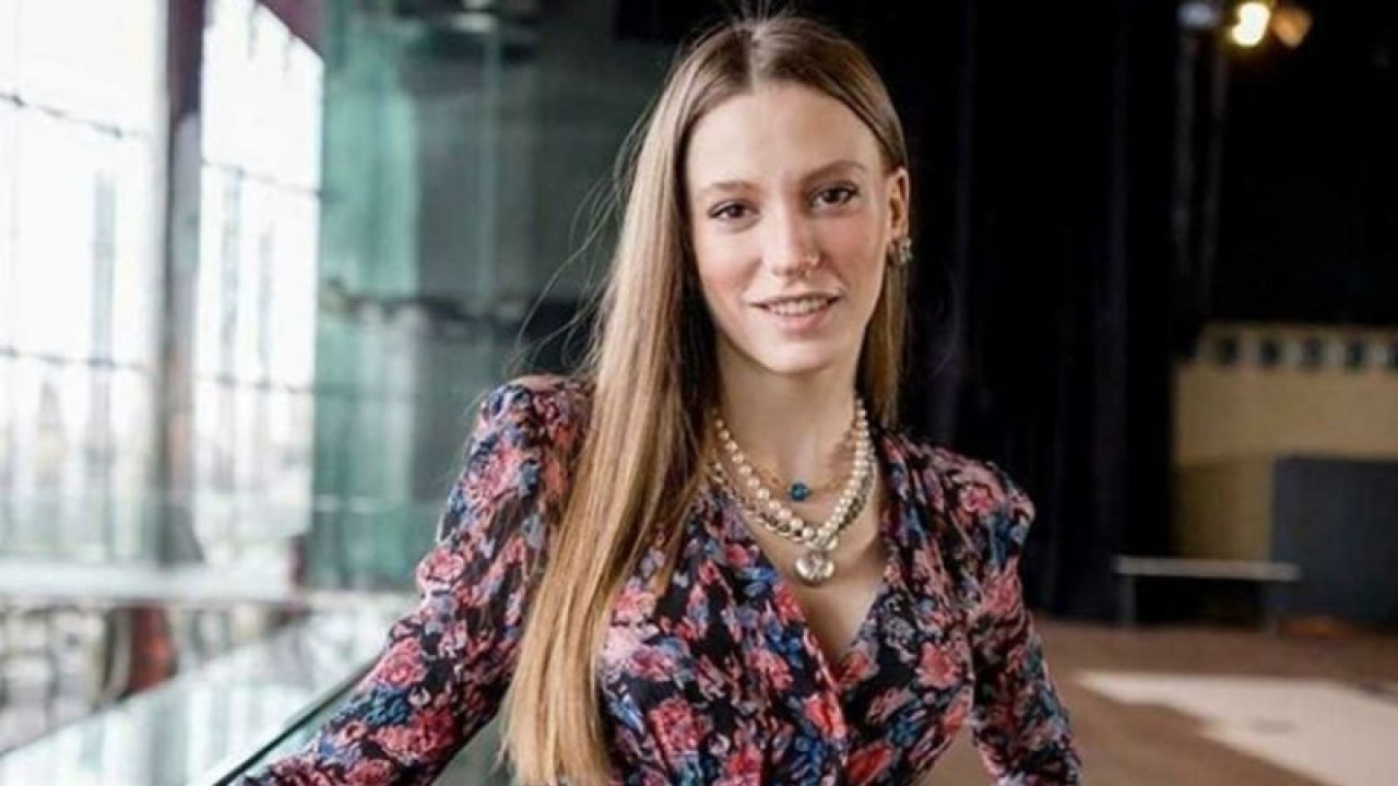 Serenay Sarıkaya’yı İlk Kez Makyajsız Görenler Gözlerine İnanamadı! Bir Fotoğrafla Her Şey Ortaya Çıktı!