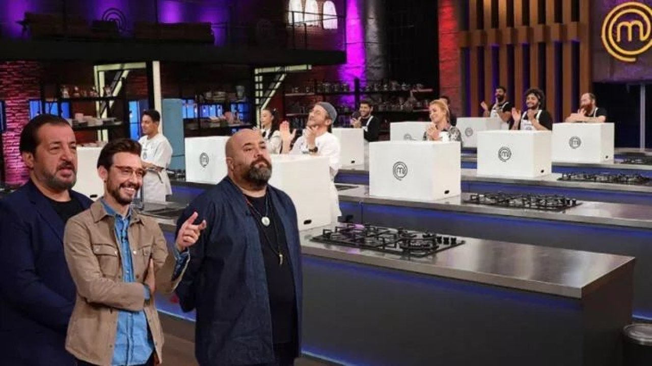 Masterchef Türkiye'ye Katılan 23 Yaşındaki Aleyna'nın Zor Anları! Ünlü Şef Mehmet Yalçınkaya, Ecel Terleri Döktürdü!