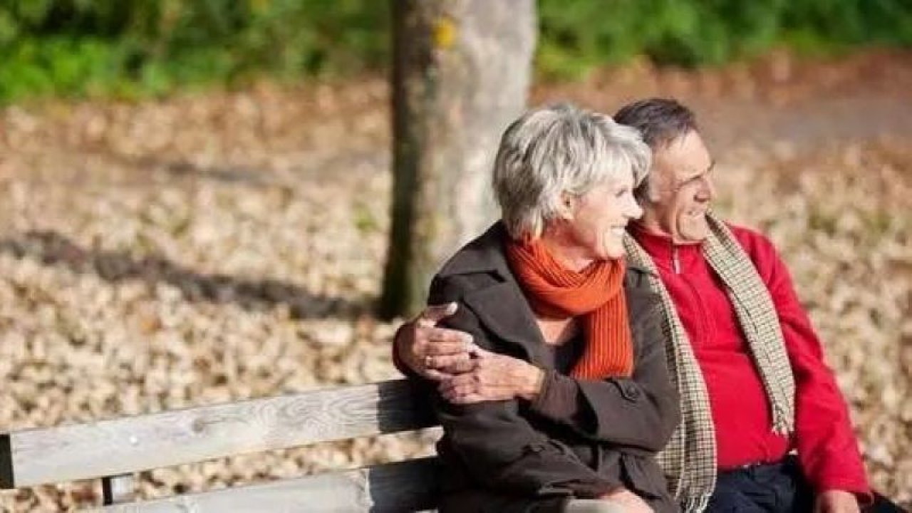 Erken Emekli Olmanın Yollarını Arayan Vatandaşlara Müjde: 10 Yıllık Prim Ödemesi Karşılığında, Yaşınızı Beklemeden Emekli Olabilirsiniz!