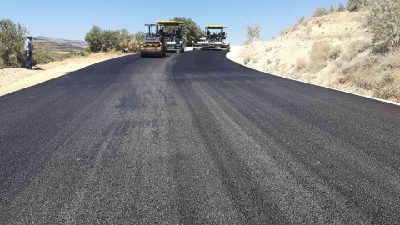 Gaziantep Büyükşehir Belediyesi bir rekor kırdı! Bir günde 3 bin 549 ton asfalt serimi yaptı