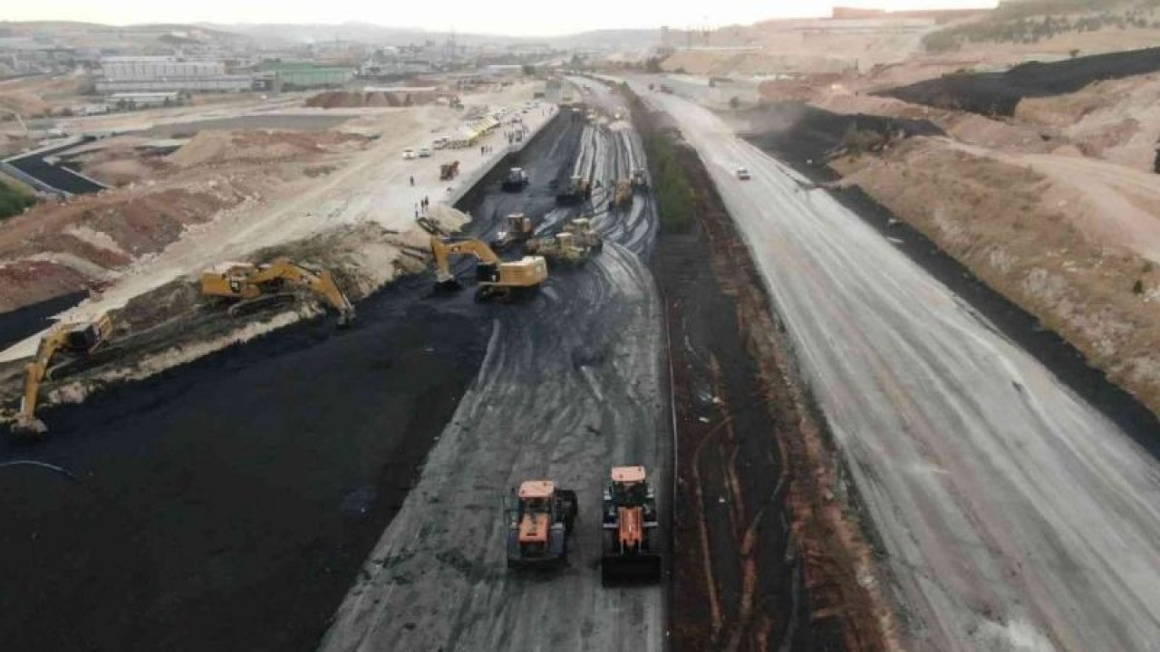 Tarsus-Adana-Gaziantep (TAG) Otoyolu’nda 24 Saatlik Atık Mücadelesi... Atığın büyük kısmı temizlendi. İşte Son Durum