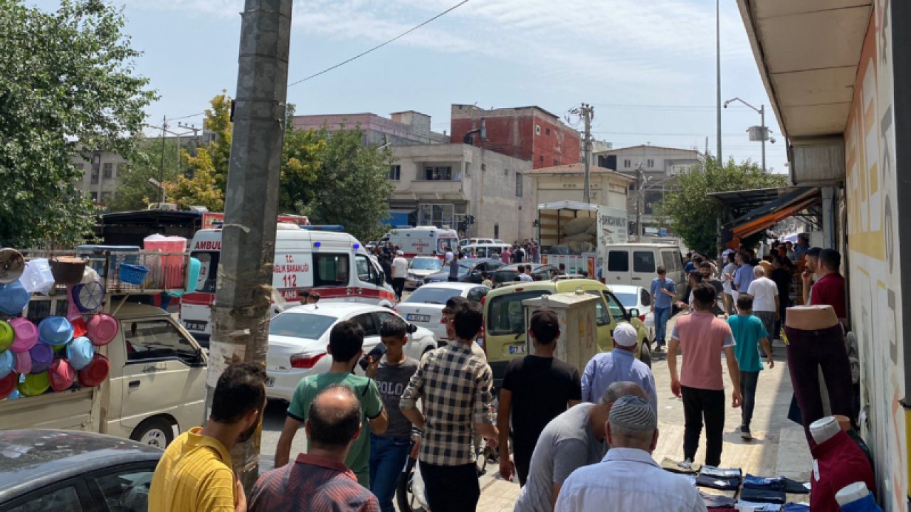 İşte Ayrıntılar...Gaziantep'te seyir halindeki araca silahlı saldırı! 1'i çocuk 2 kişi yaralandı.TIKLA İZLE