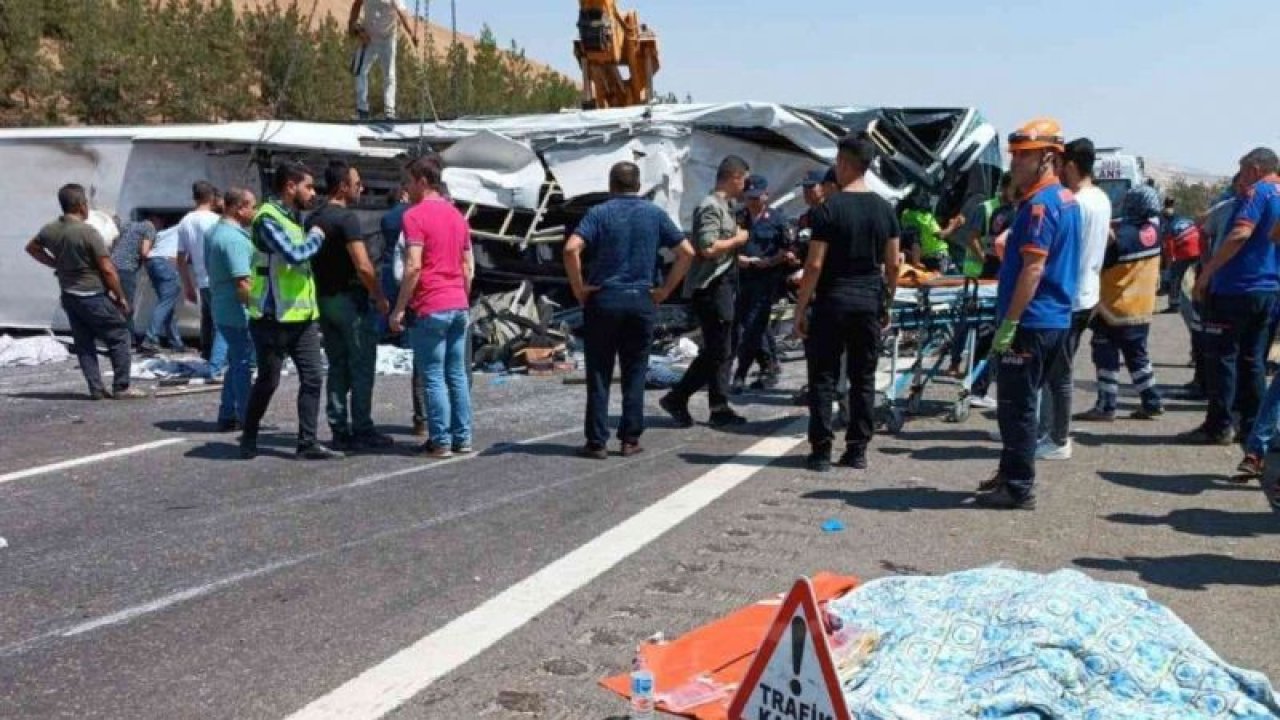 Gaziantep'te Feci Kazada Hayatını Kaybeden Basın Mensubları, Sağlıkçılar Ve İtfaiyeciler İçin Bugün Cenaze Töreni Düzenlenecek...İşte Cenaze Programı