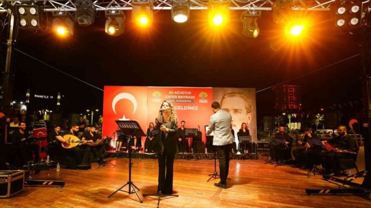 Şehitkamil’de 30 Ağustos özel konserine yoğun ilgi