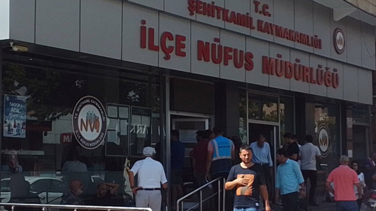 Gaziantep'te Nüfus Müdürlüklerinde ki yoğunluk vatandaşı bezdirdi...