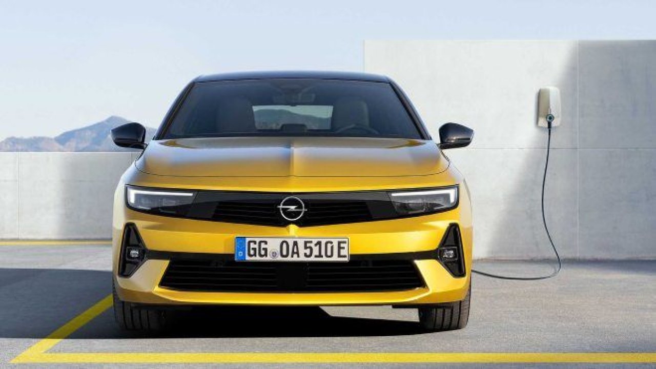 Opel Yeni Astra Türkiye’de Satışa Sunuldu! İşte Yeni Astra’da Fiyat Listesi…