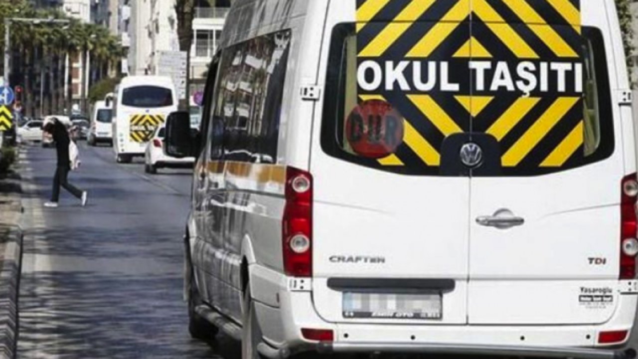 Gaziantep'te Okullar Açıldı...Servis araçlarının da trafiğe çıkması ile birlikte yoğunluk iyice arttı...