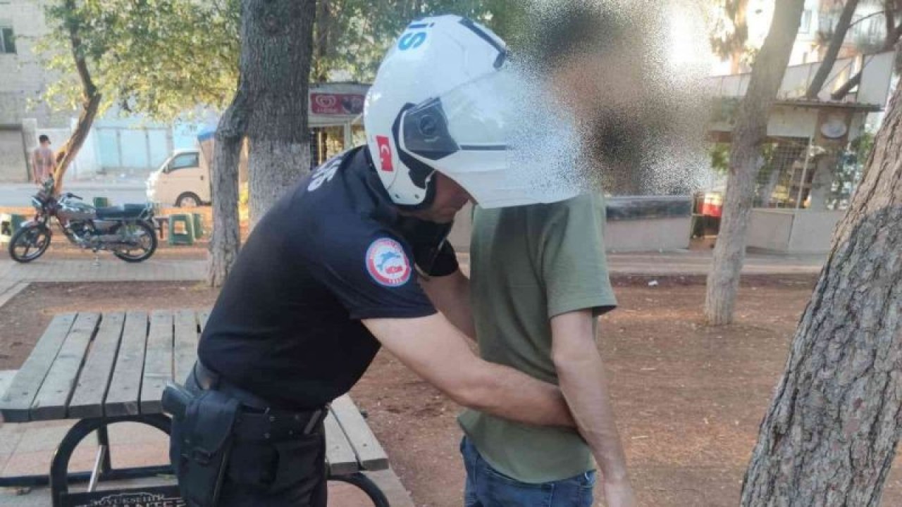 Gaziantep te polisin gerçekleştirdiği uygulamada 3’ü aranan şahıs olmak üzere 4 kişi yakalandı