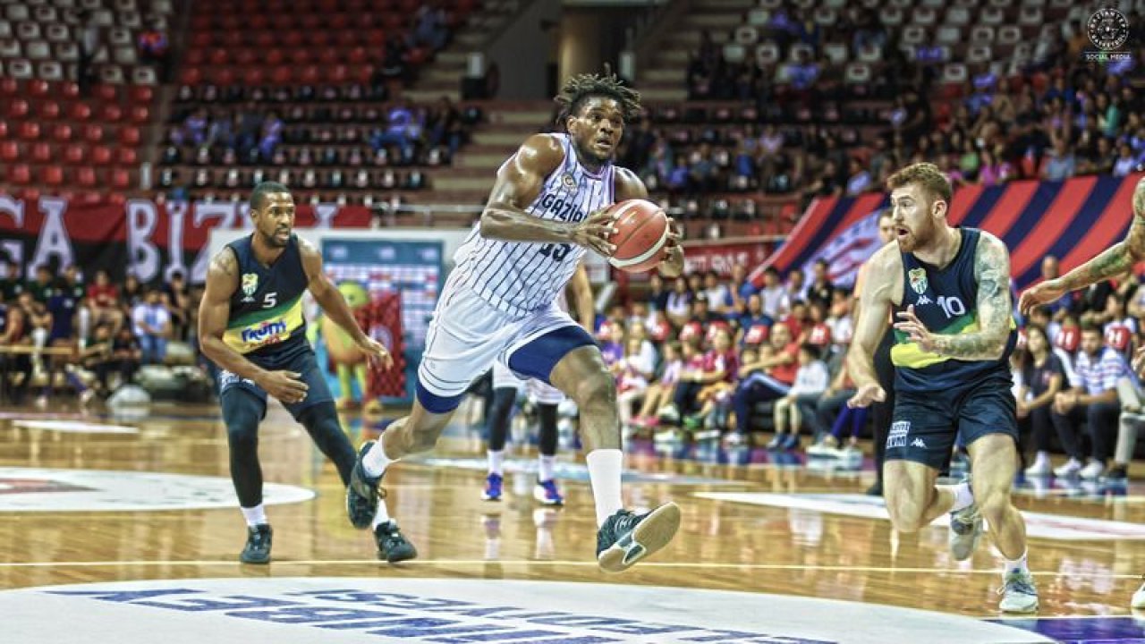 Gaziantep Basketbol kötü başladı