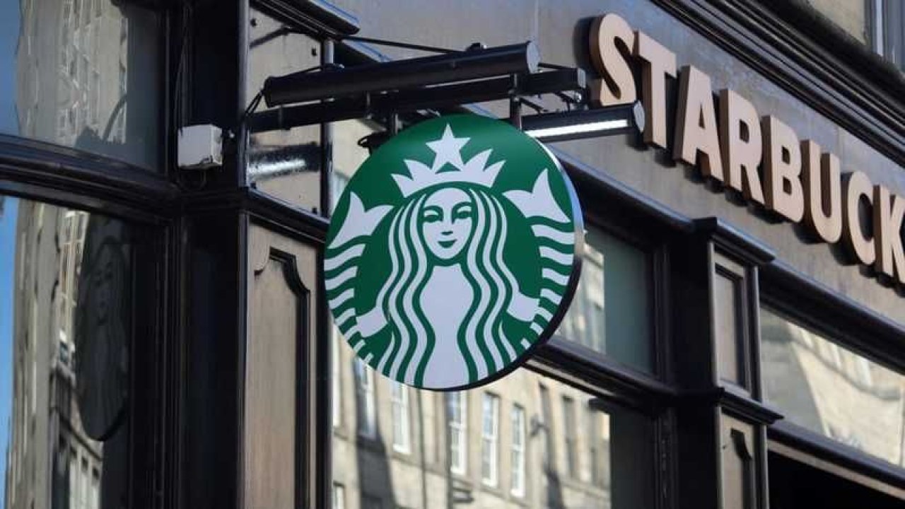 Kahvecilere Acı Haber Starbucks’tan Geldi; Bu Ayki İkinci Zam Da Fiyat Tabelalarına Yansıdı! İşte Güncel Starbucks Kahve Fiyatları…