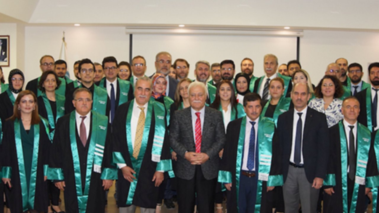 Gaziantep İslam Bilim ve Teknoloji Üniversitesi (GİBTÜ) akademik yıl başladı... Rektör Prof. Dr. Nihat Hatipoğlu, verdiği ilk derste akademisyenlere ve öğrencilere birlik ve beraberlik mesajı verdi.