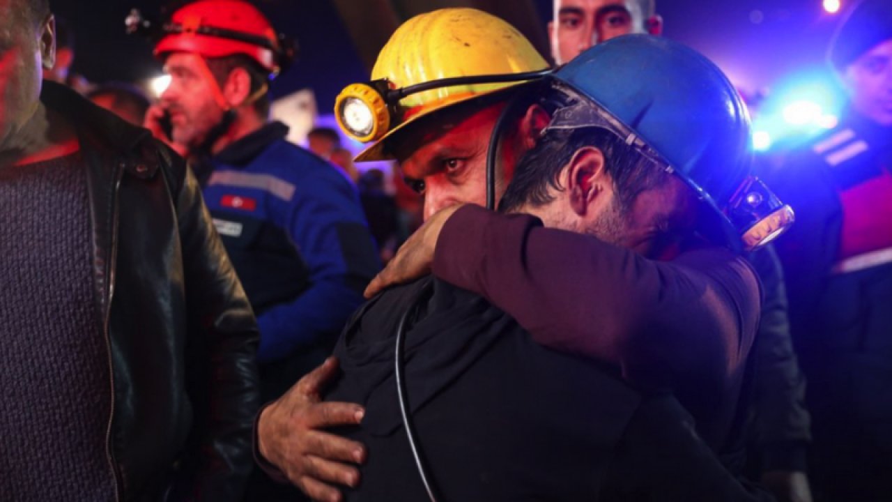 Son Dakika... Bartın'ın Amasra ilçesinde bir maden ocağında patlama: 28 madenci hayatını kaybetmişti...28 kişinin hayatını kaybettiği maden ocağı günün ilk ışıklarıyla böyle görüntülendi