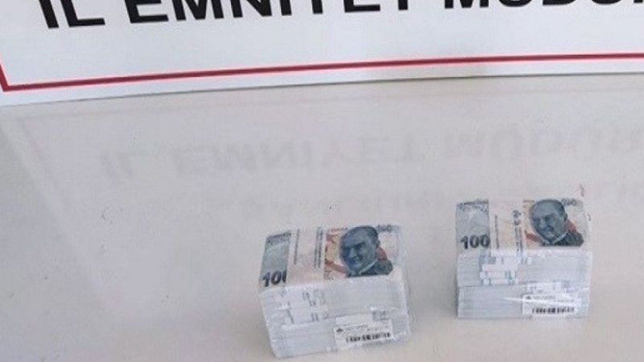 Gaziantep karayolunda kendilerini hakim ve savcı olarak tanıtan 2 dolandırıcı, 200 bin lira para ile yakalandı