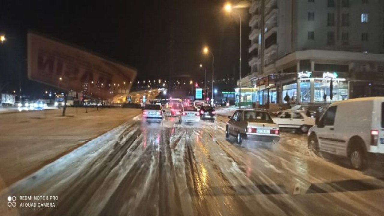 Son dakika...Gaziantep'i Yağmur Ve Dolu Vurdu...Gaziantep'te Yine Elektrikler Kesildi