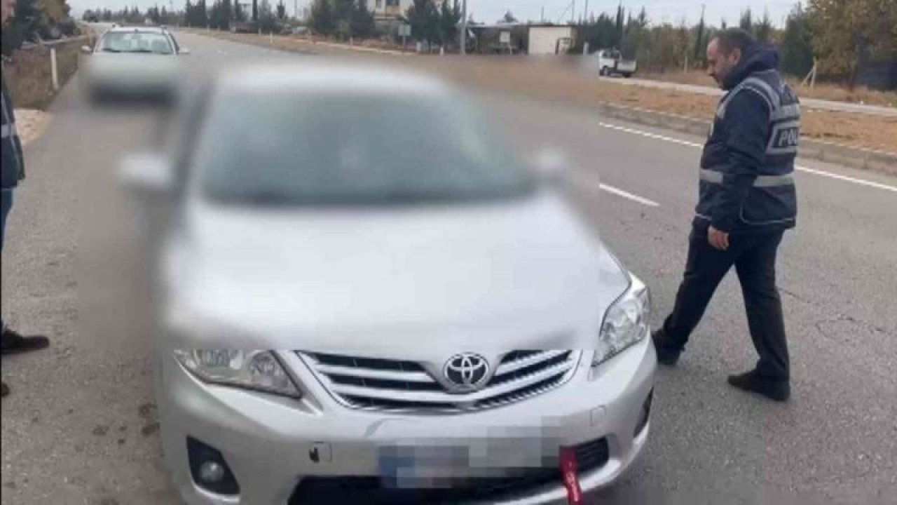 Gaziantep’te şüphe üzerine durdurulan bir otomobilde 6 göçmen yakalandı