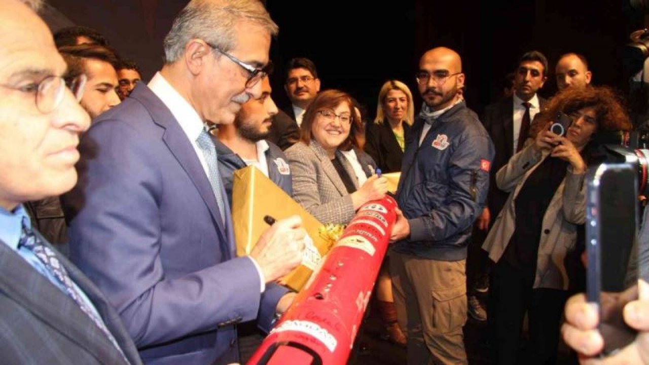 Savunma Sanayi Başkanı Demir Gaziantep'te konuştu : Milli imkanlarla üretilen bir çok savunma sanayi teknolojilerine yoğun talep var