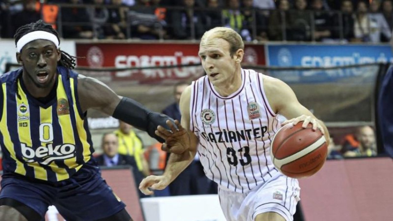 Gaziantep Basketbol son çeyrekte yine kaybetti