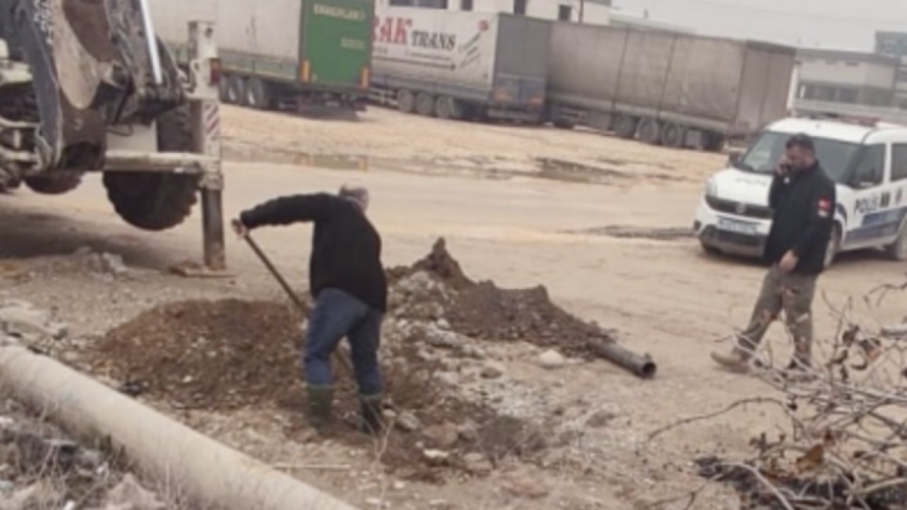 Gaziantep'in Karkamış ilçesine düzenlenen roketli terör saldırısının izleri siliniyor