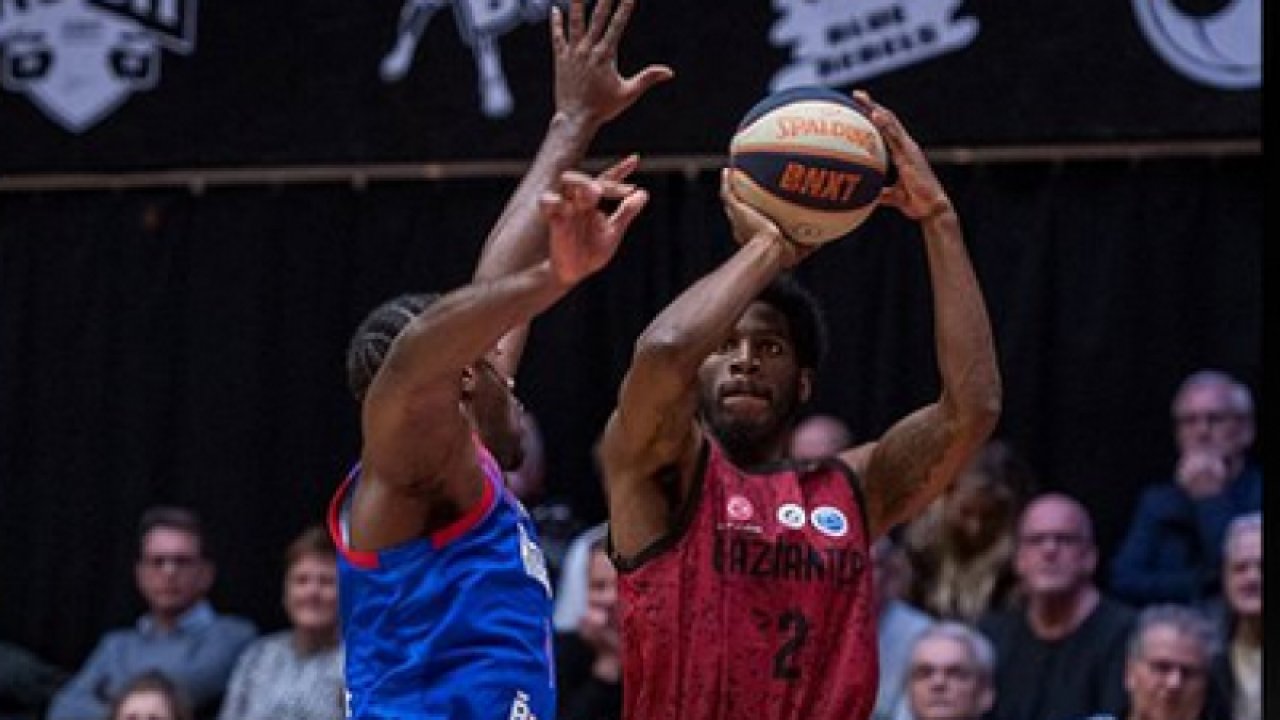 Avrupa’nın kralı Gaziantep Basketbol, Den Bosch'u 63-82 mağlup ettiler