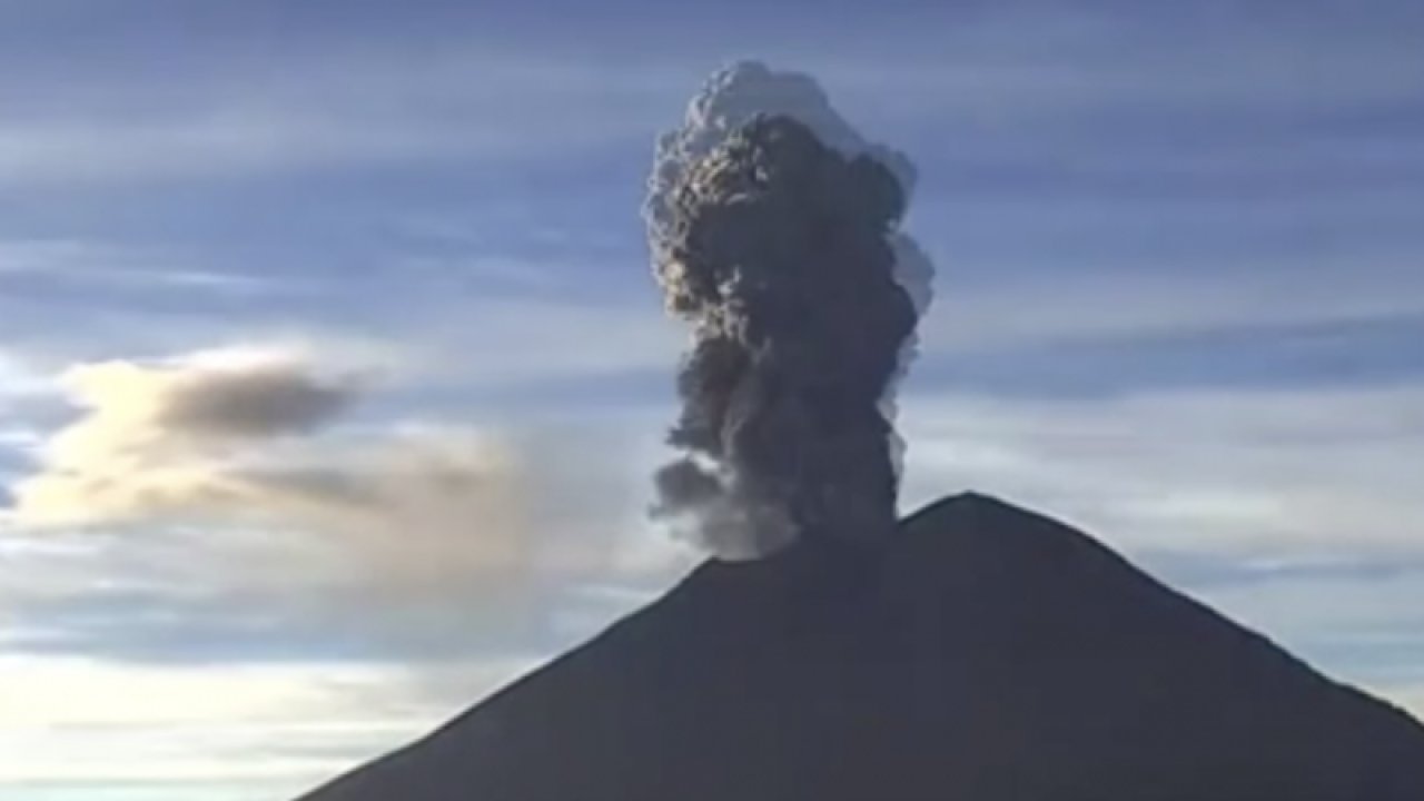 Popocatepetl Yanardağı’nda son 24 saatte 4 patlama