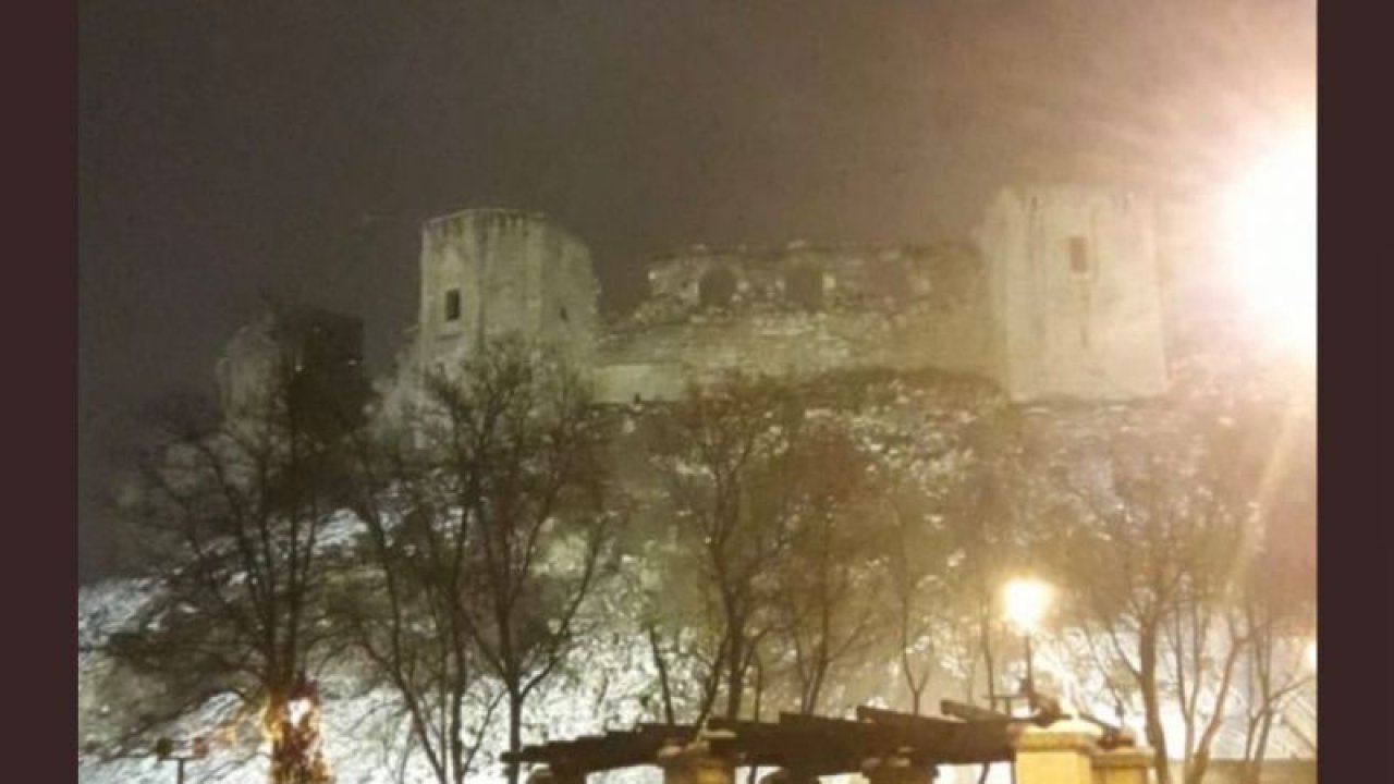 Flaş haber! Gaziantep Kalesi yıkıldı!