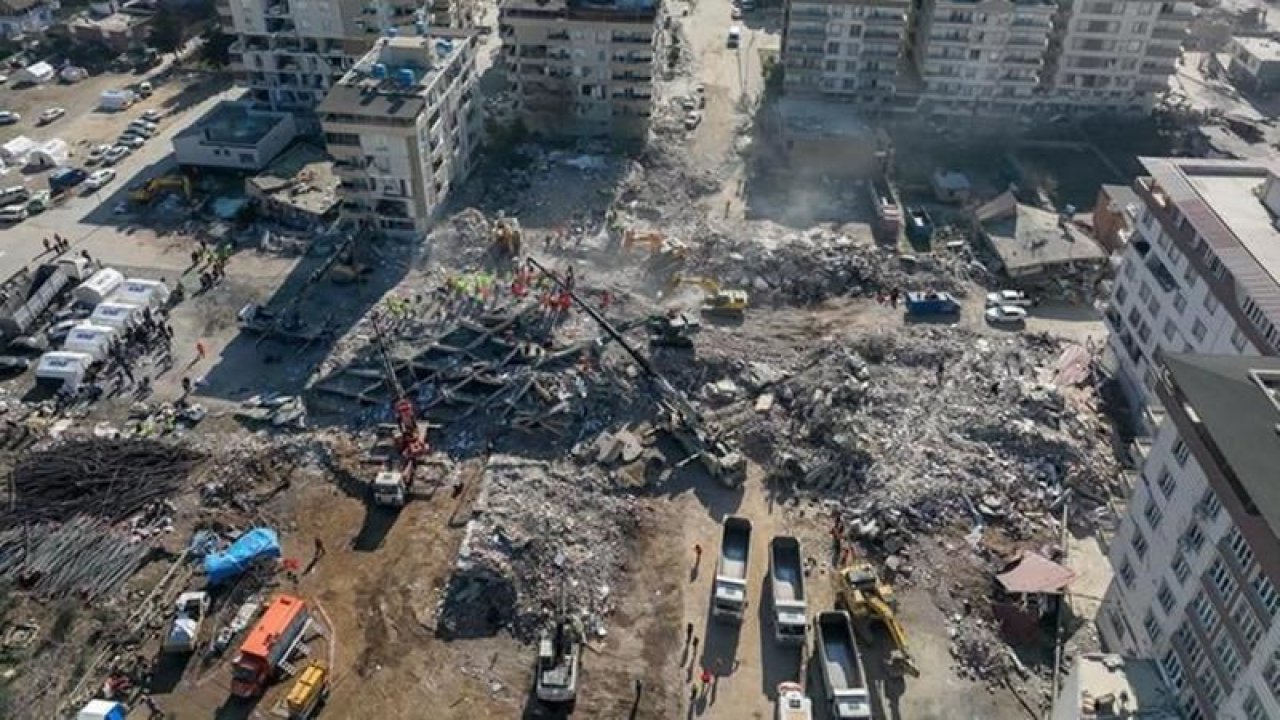 Deprem Felaketi Gaziantep İlini De Vurdu! O İlçenin Tamamen Yıkılmasına Karar Verildi!