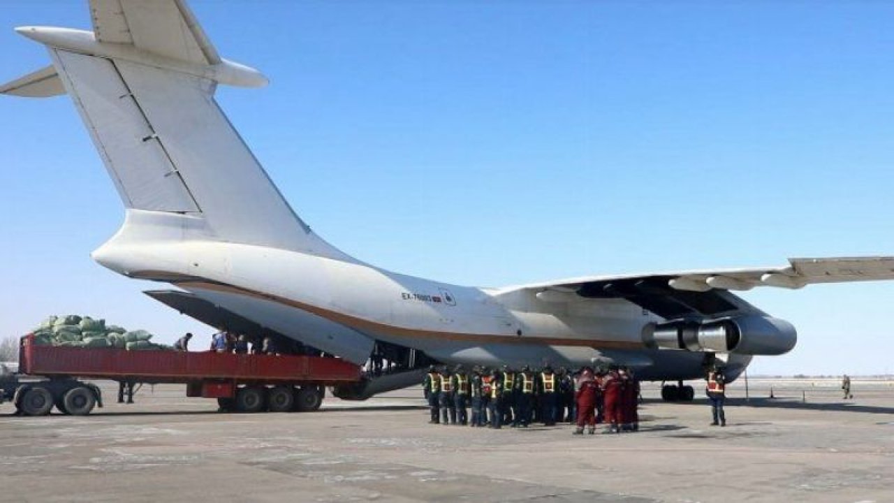 Deprem sonrası Kırgızistan, Gaziantep’i yalnız bırakmadı! Kurtarma ekibi ve çadırlar bölgeye ulaştı! Ankara Büyükelçisi Ruslan Kazakbaev karşıladı!