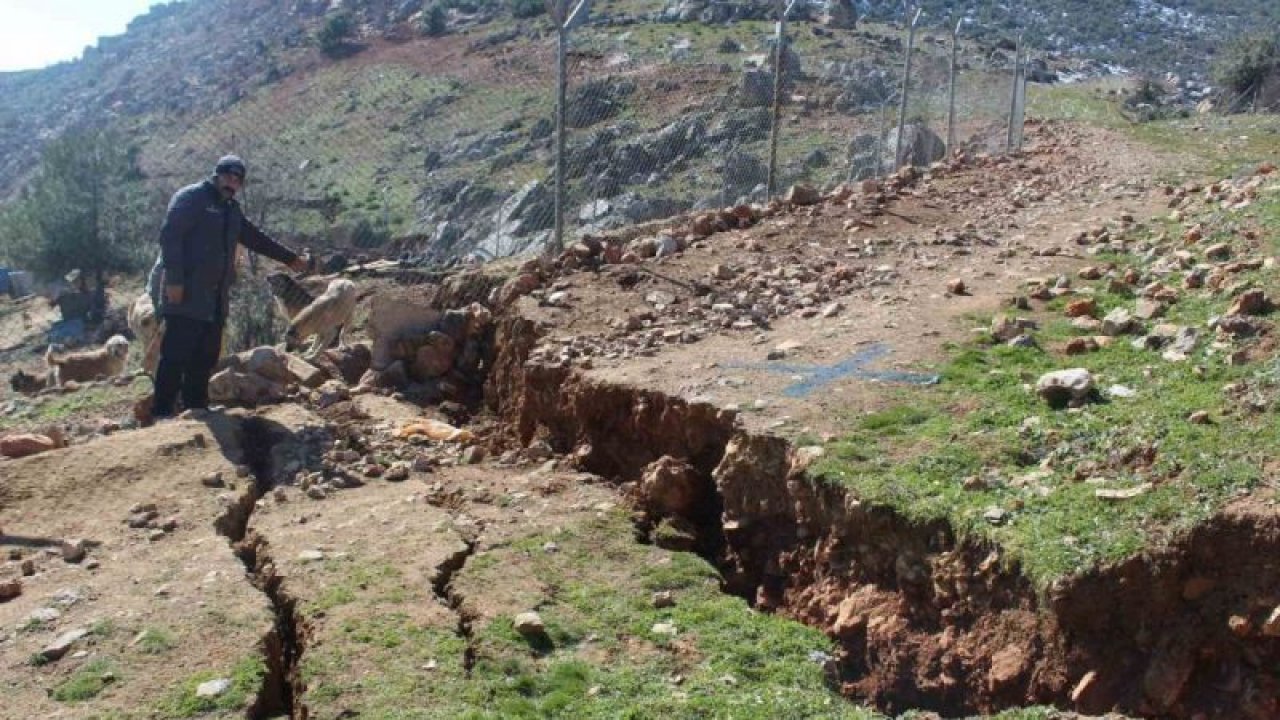 Gaziantep üzerinden Hatay’a ulaşan ASRIN FELAKETİNE YOL AÇAN fay hatları ilk kez görüntülendi. Bu görüntüleri ilk kez göreceksiniz