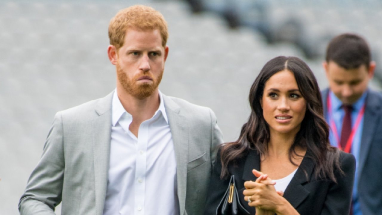 İngiltere Prensi Harry ve Eşi Meghan Fena Halde Tiye Alındı! Karı Koca Dava Açmaya Karar Verdi!