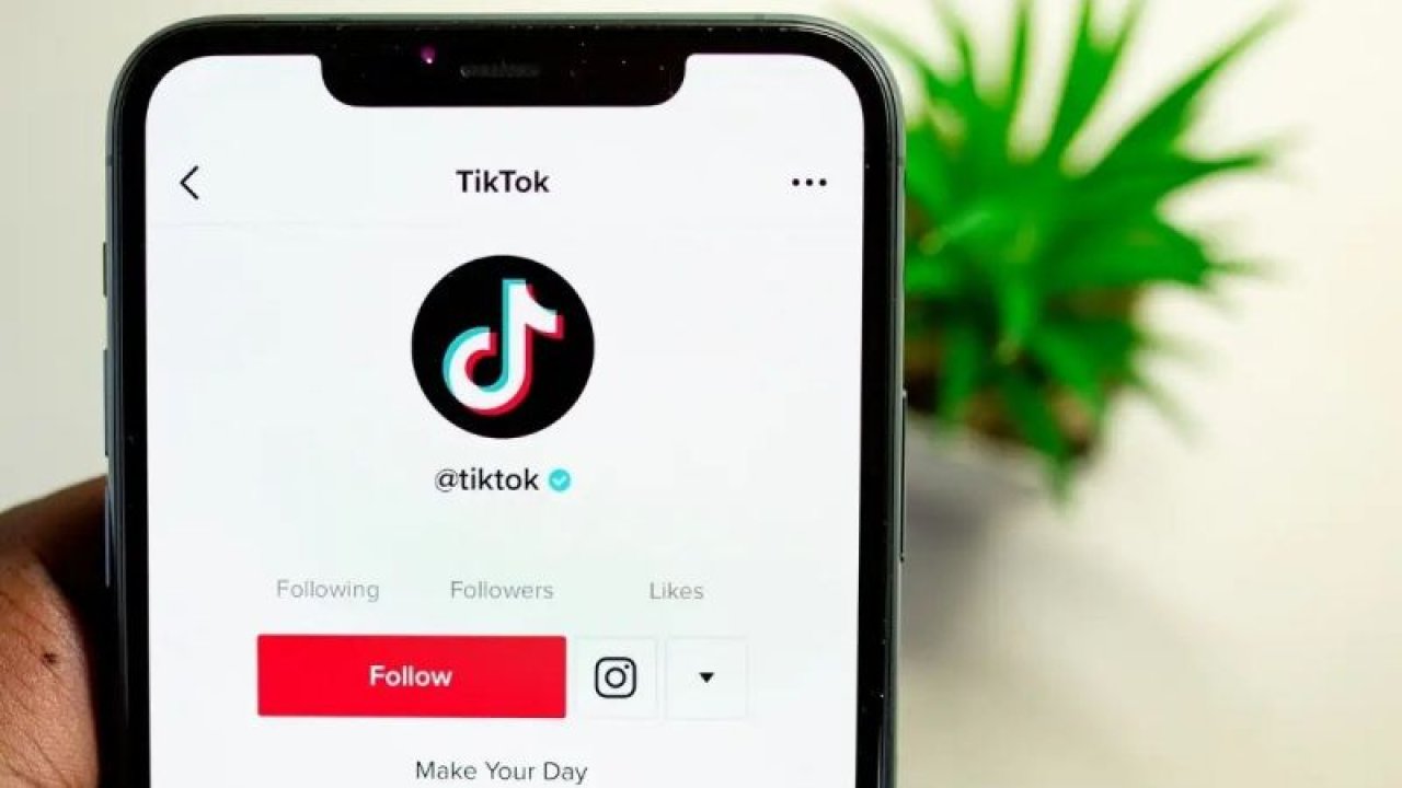 Tiktok, 18 Yaşın Altındaki Kullanıcılar İçin “Ekran Süresi” Sınırı Koyuyor!