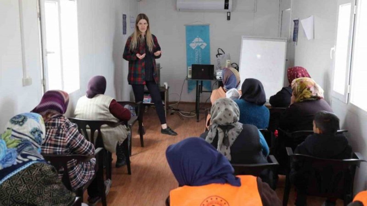 Deprem bölgesinde kadınlara eğitim