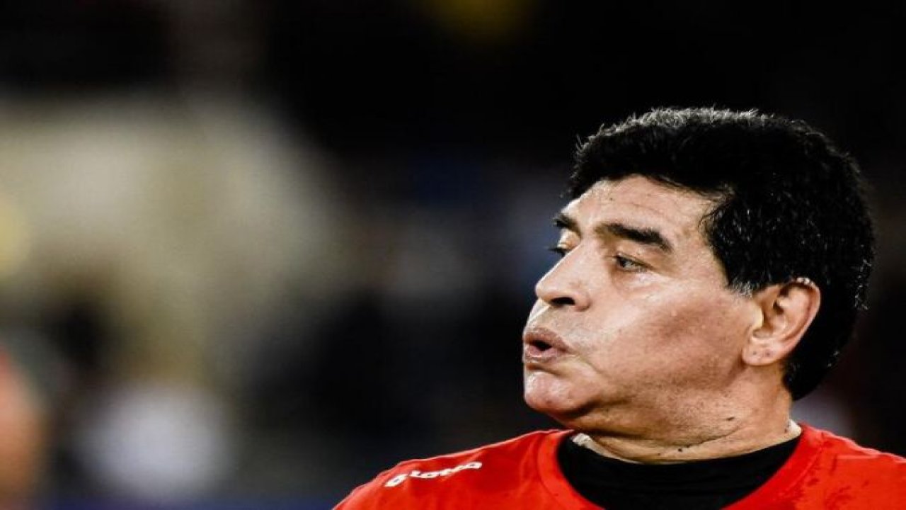 Dünya ağlıyor! Çünkü Maradona'yı kaybettik