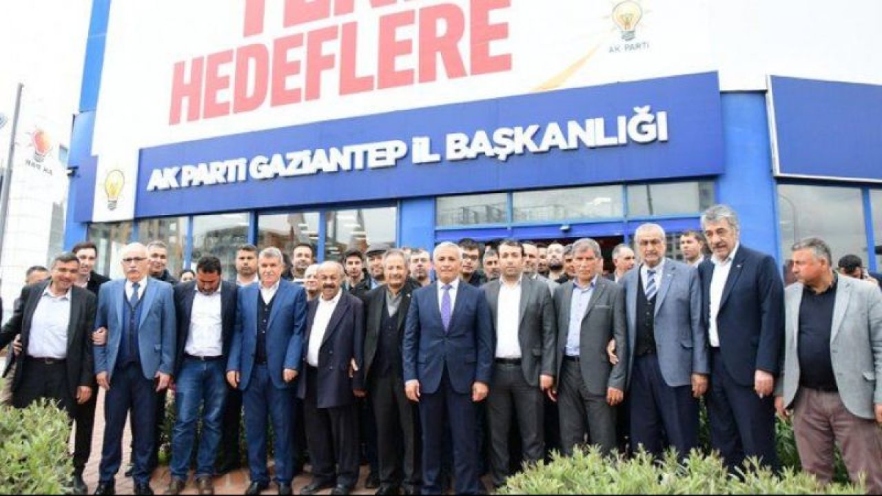 Şanlıurfa’lı Karadağ’a Ak Parti’de sevgi seli!