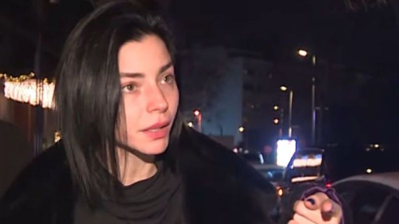 Merve Boluğur'a Gelen Esrarengiz Çiçek Kafaları Karıştırdı! “Prensesime” Notunu, Yeni Sevgilisi Mi Yazdı?