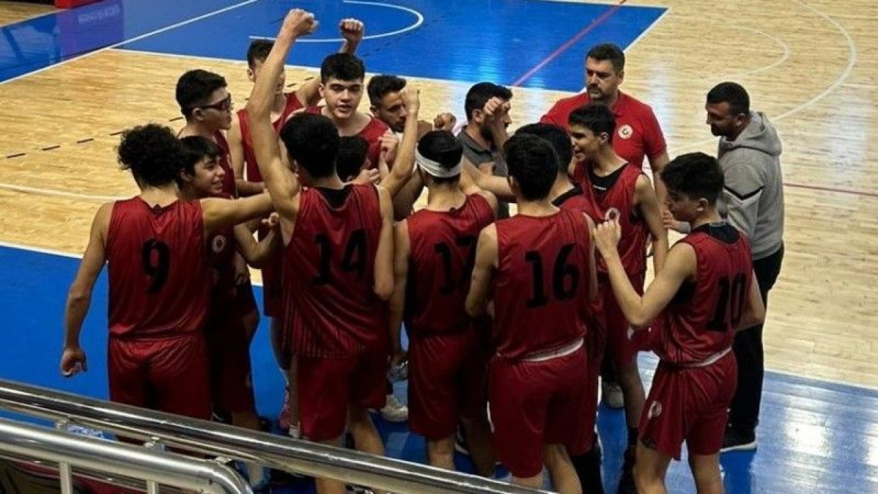 Gaziantep Basketbol’dan şampiyonluk coşkusu