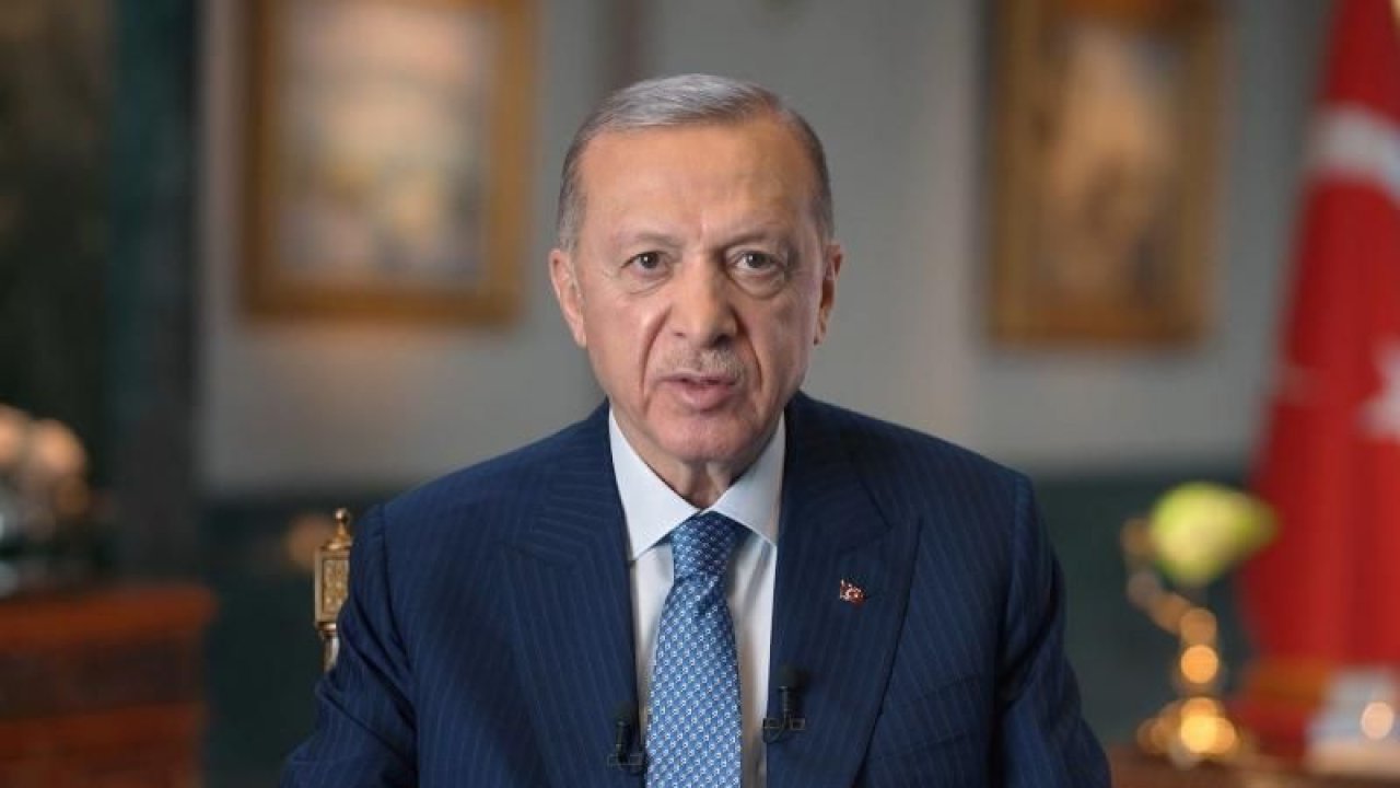 Cumhurbaşkanı Recep Tayyip Erdoğan, yeni evli çiftleri yakından ilgilendiren düzenlemeyi duyurdu: Yeni evleneceklere, 2 yıl geri ödemesiz kredi verilecek! Öğrenciler ve çocuklu aileler için sürprizler de var!