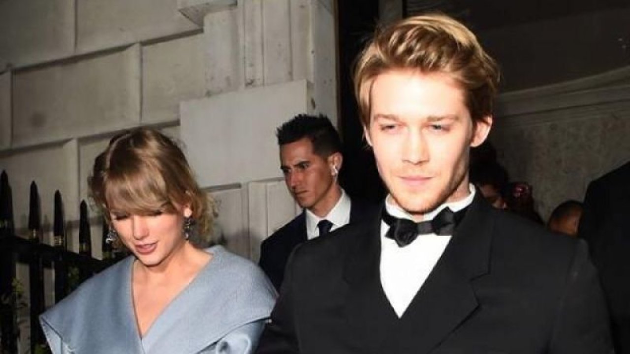 Taylor Swift'in başarısı ayrılık sebebi oldu! Kariyer tutkusu Joe Alwyn ile 6 yıllık birlikteliğini bitirdi!