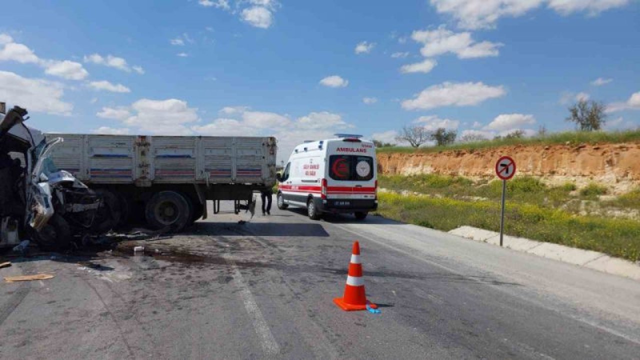 Gaziantep KAZA! Nizip YOLUNDA FECİ KAZA! Mustafa Şahmut ile Muhammed Şeh Eyüp feci kazada hayatını kaybetti